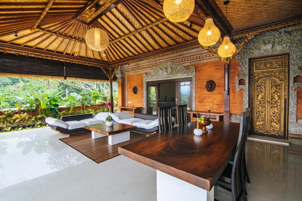 One Bedroom Pool Villa 1x Floating